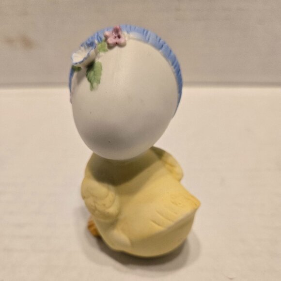 BABY CHICK FIGURINE - Picture 3 of 7